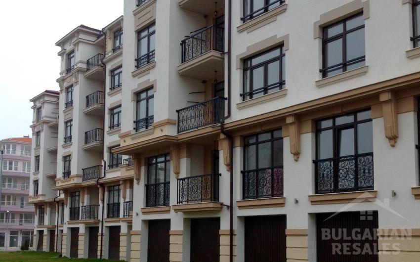 Studio Aivasovskij Park - Meters Away From Beach Pomorie Exterior photo